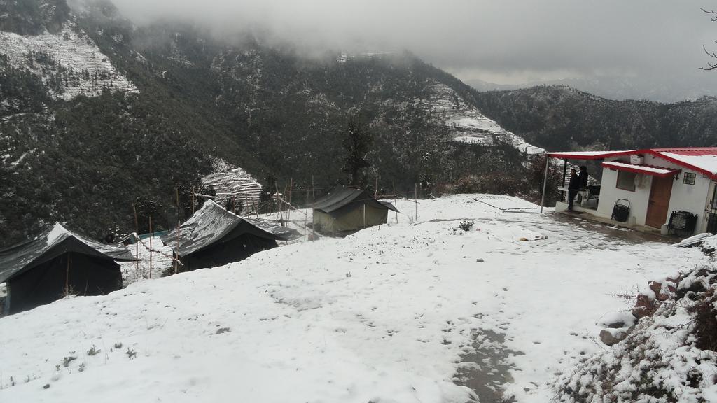 Dhanaulti Camp Homes Retreat Exterior photo